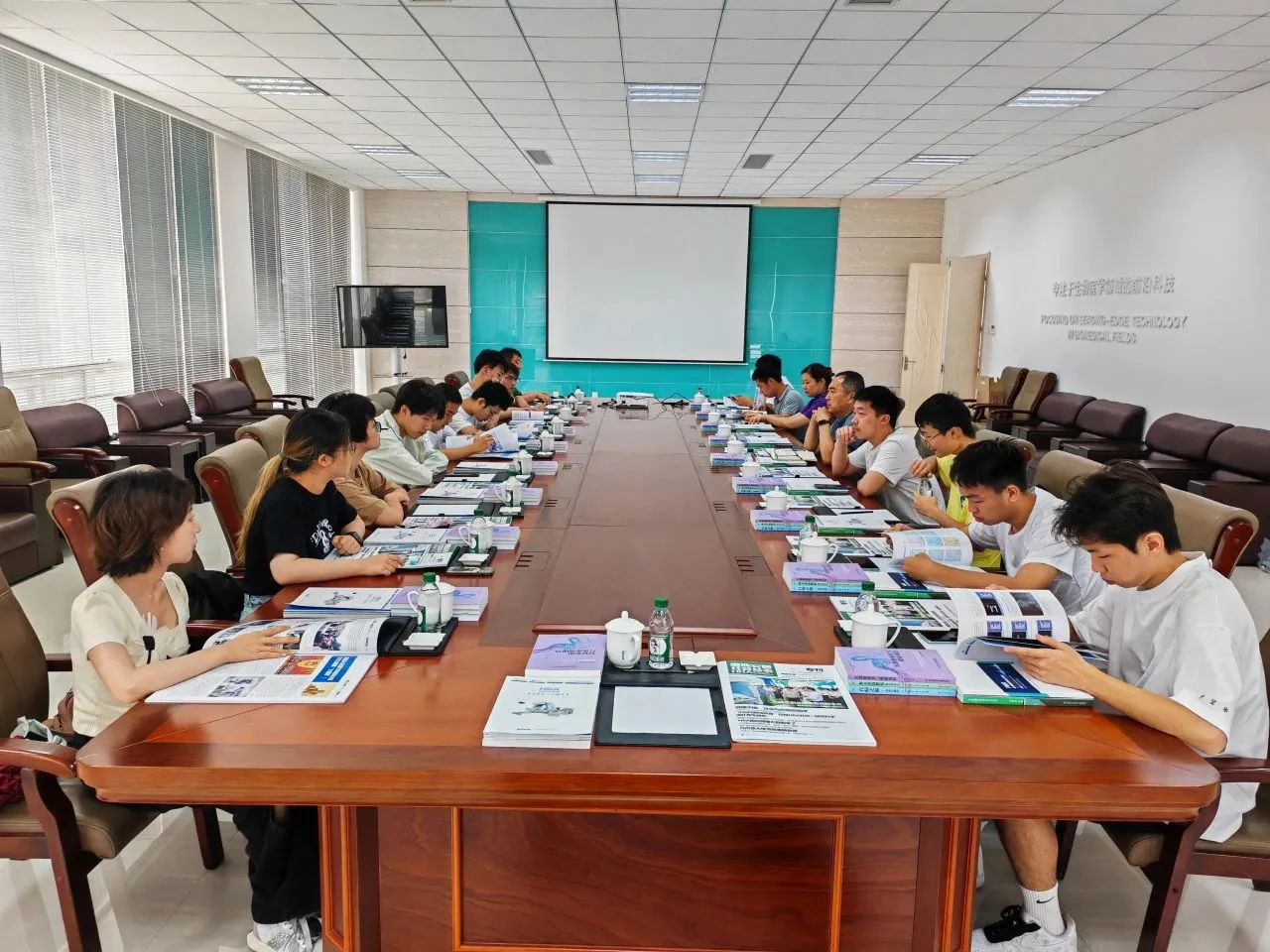 news-1280-960 news-1280-960